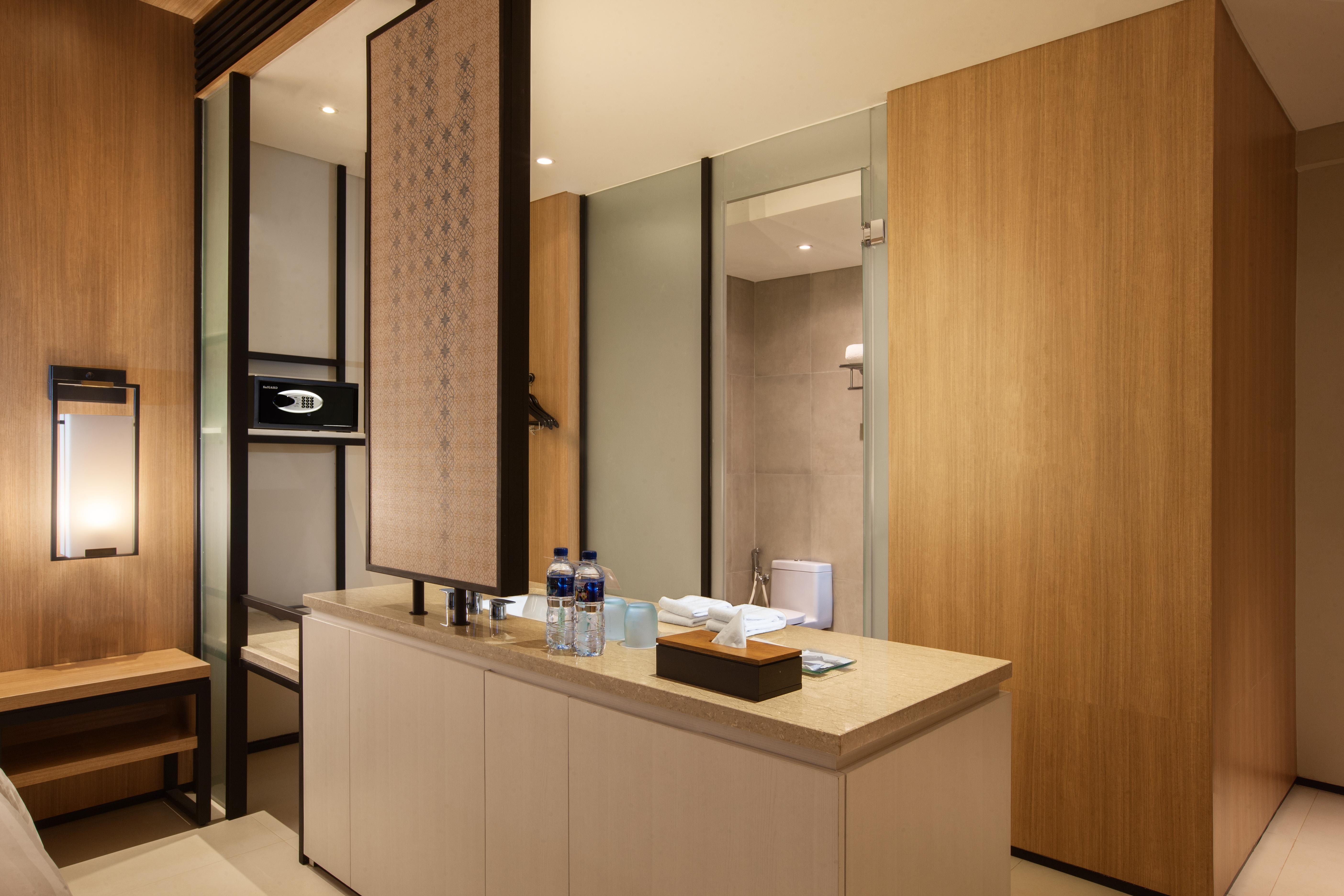 Hotel Santika Premiere Bandara Palembang Exterior foto